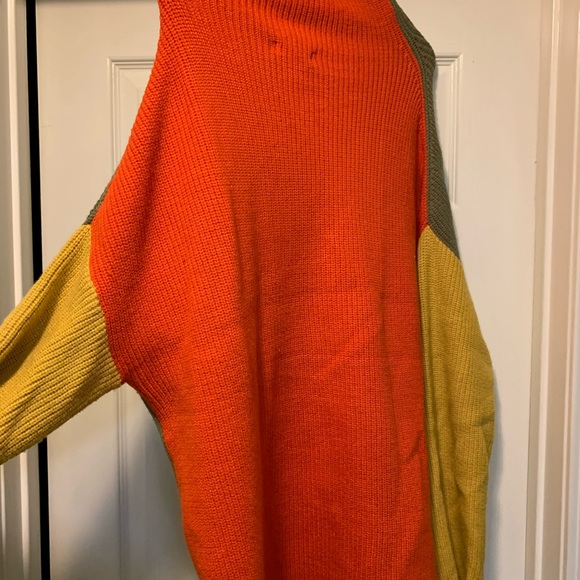 Color block sweater - Picture 3 of 3